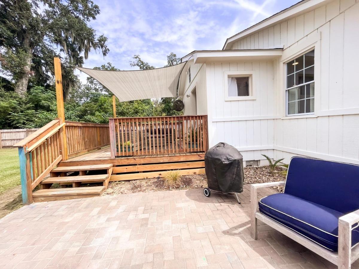 Вилла Sleeps 10! Minutes To Parris Island & Downtown Бофорт Экстерьер фото