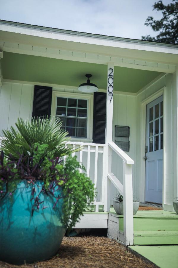 Вилла Sleeps 10! Minutes To Parris Island & Downtown Бофорт Экстерьер фото